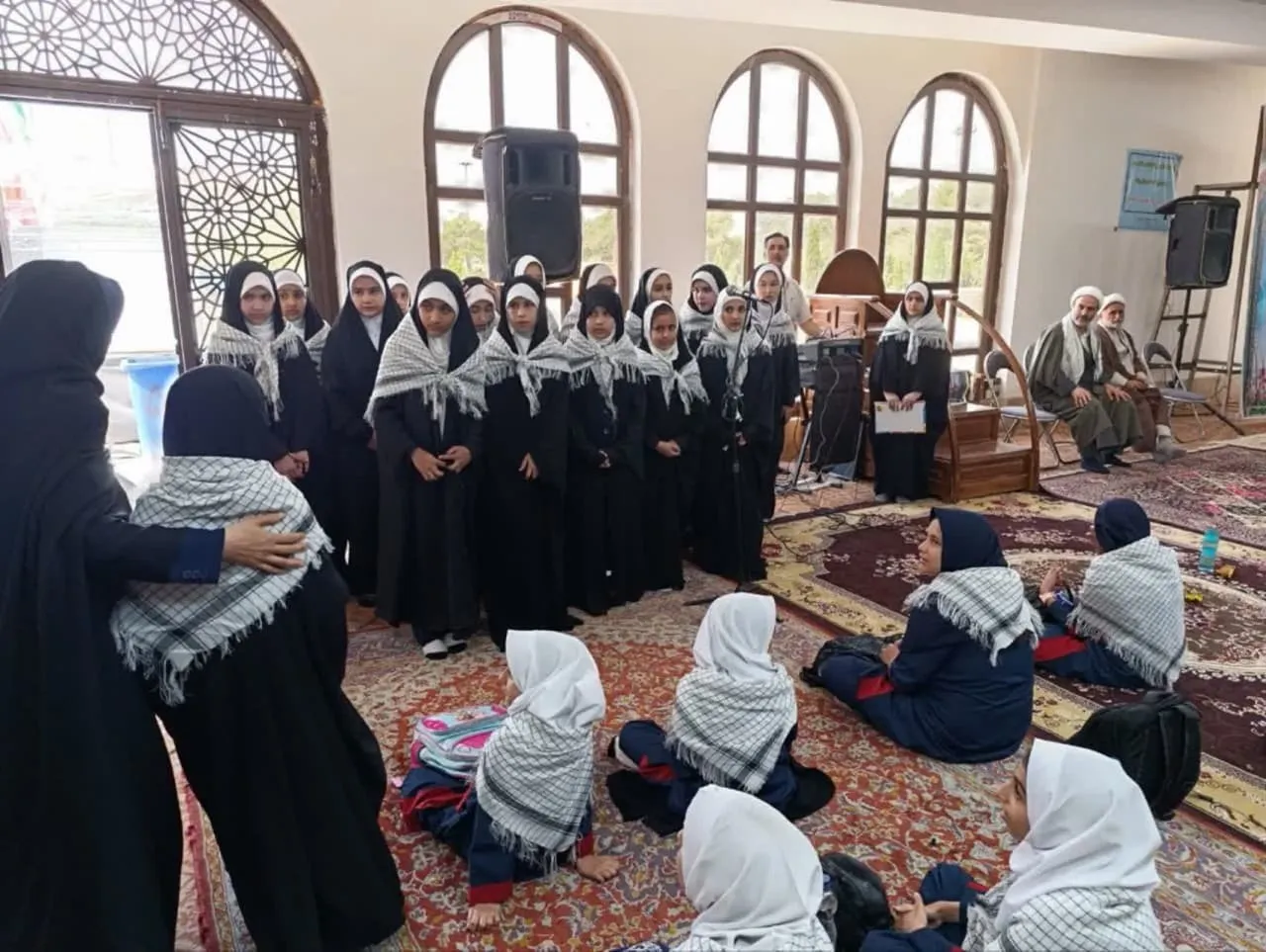 مراسم یادواره شهدای دانش آموز در جوار مزار شهید آرمان علی وردی