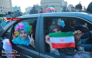 تماشای دومین بازی ایران در جام جهانی قطر و شادمانی مردم