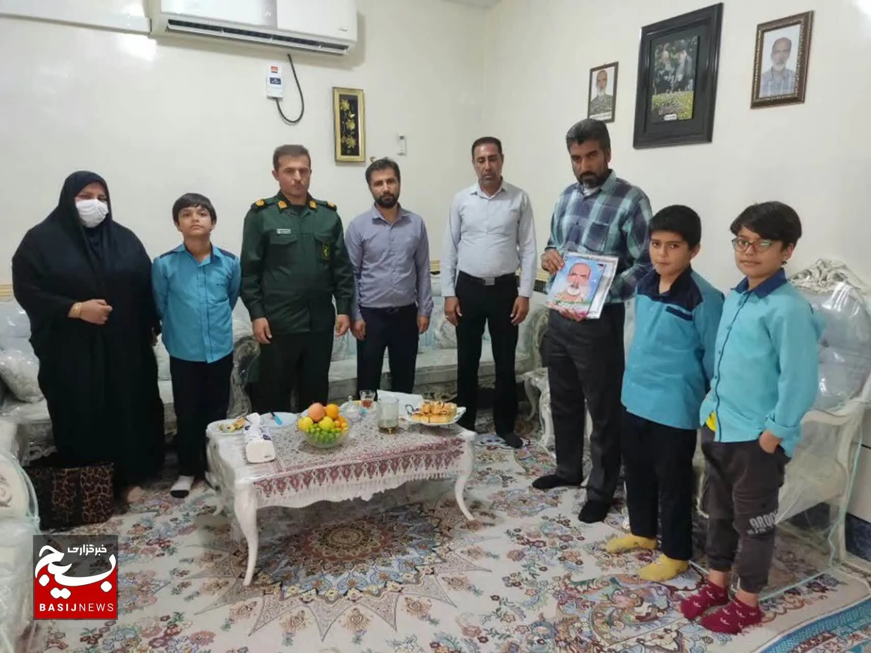 دیدار با خانواده شهدا ی جهادگر در آغاجاری