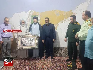 دیدار با خانواده شهدا موجب عزت و افتخار است