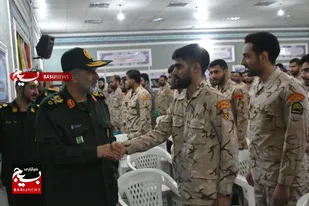 نشست صمیمی سردار شاهوار پور فرمانده سپاه حضرت ولیعصر (عج) خوزستان با کارکنان وظیفه