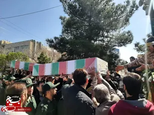 پیکر پاک ۲ شهید خوشنام دوران دفاع مقدس بردستان مردم قدرشناس قزوین تشییع شد