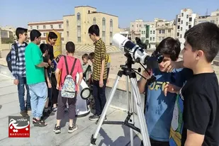 تجربه شگفت&zwnj;انگیز کار با تلسکوپ برای اعضای مجتمع فرهنگی هنری سمنان