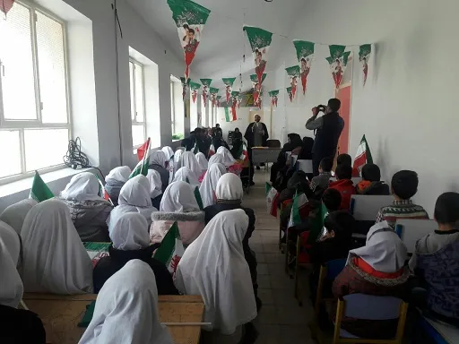 مراسم به صدا در آوردن زنگ انقلاب برگزار شد