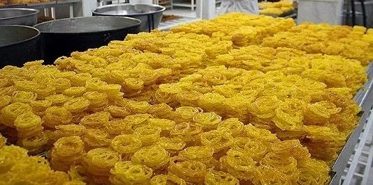 جریمه قنادی‌های‌ متخلف توسط تعزیرات حکومتی همدان