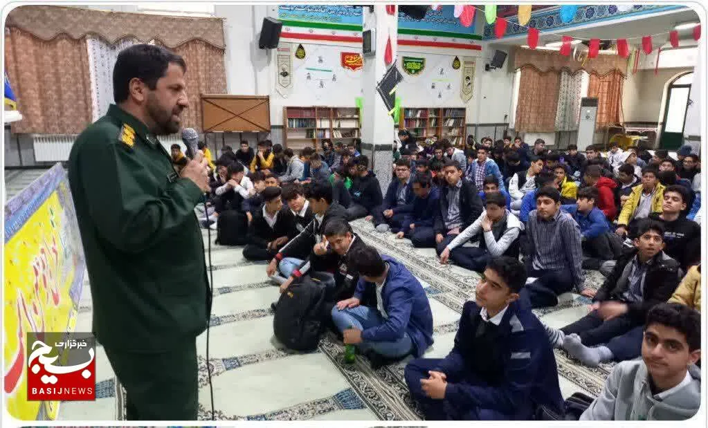 دانش آموزان برای ترغیب در انتخابات نقش مهمی دارند
