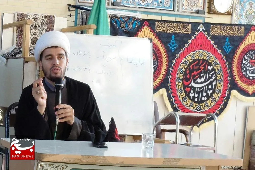 محرم، فرصت پیوستن به کشتی نجات حسینی است