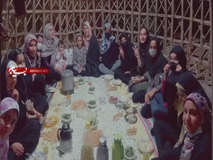 برنامه دور همی نوجوانان حلقه صالحین همراه با سفره افطاری در پارک آبشار شهرستان بافق