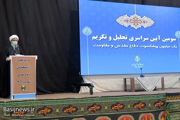 دشمن می‌خواهد به شکل غیر نظامی ایران را تحت سلطه درآورد