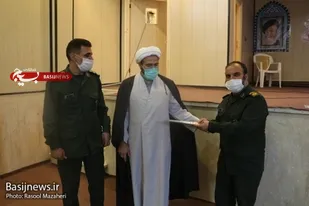 از خادمین و فعالان نماز جماعت تجلیل شد