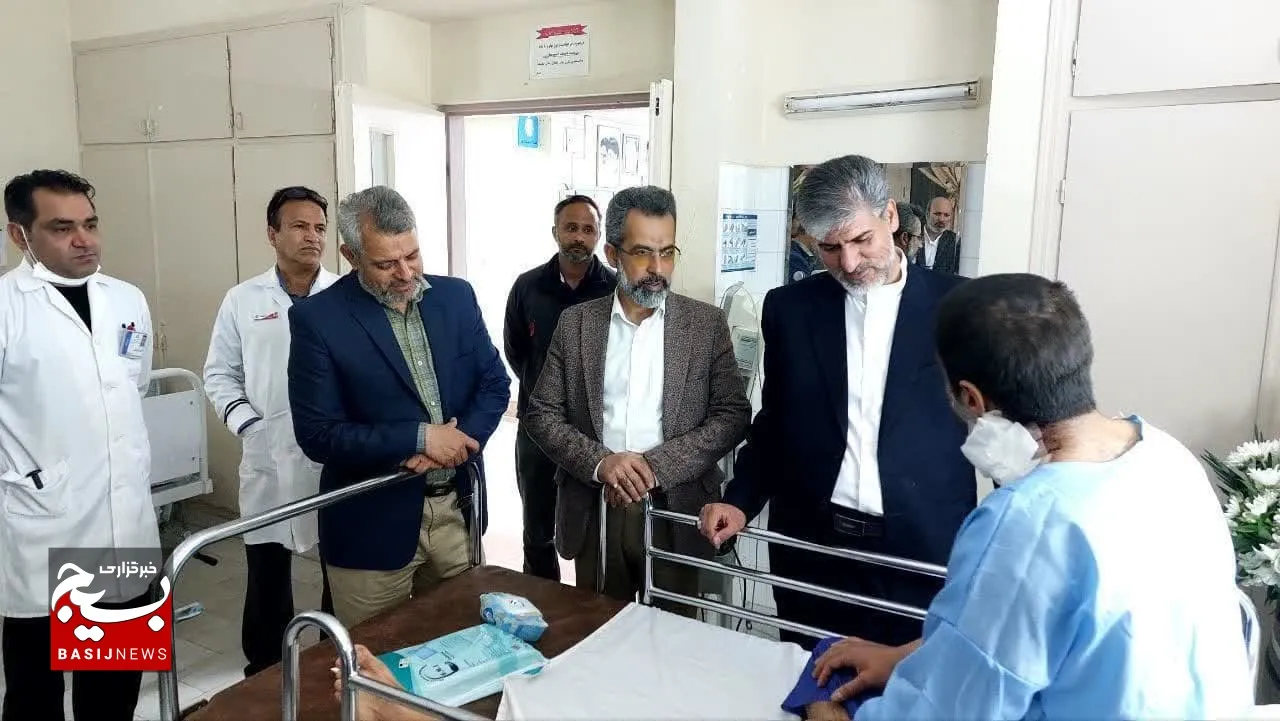 جراحت جوان با غیرت کاشمری در دفاع از ۳ دختر نوجوان در مقابل اراذل و اوباش
