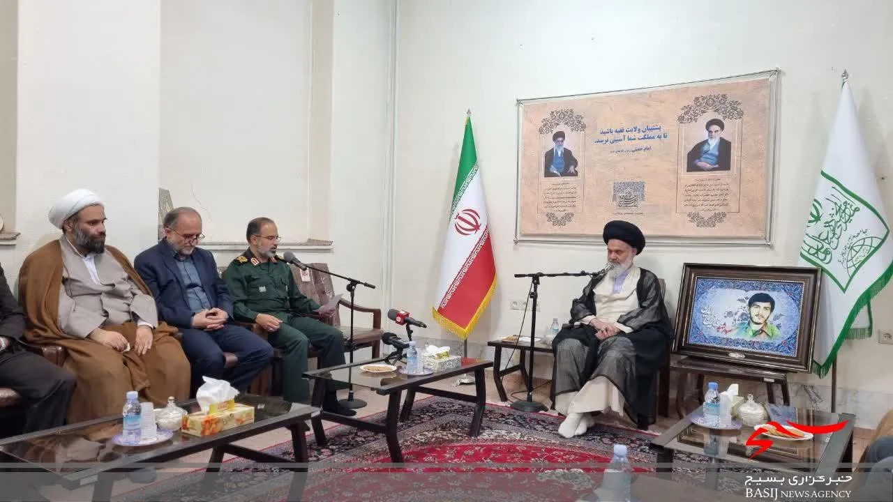 کنگره ملی شهدای قم فضای جامعه را روشن خواهد کرد