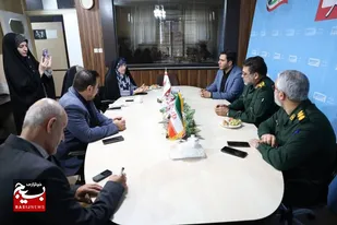 بازدید فرمانده سپاه استان همدان از روزنامه&zwnj;های سپهرغرب و هگمتانه
