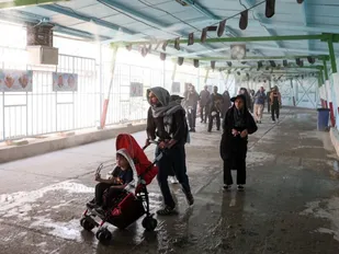 احداث ۲۳ هزار متر سایبان در مرز مهران