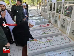 غبارروبی گلزار شهدا و دیدار با امام جمعه شهرستان بروجرد
