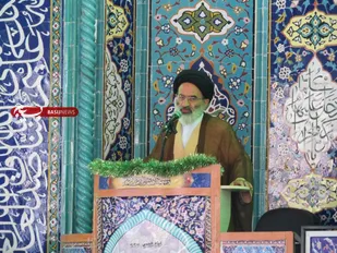 نماز جمعه تمرین وحدت است