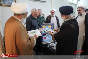 تقدیر مسئولان سپاه استان قم از خانواده شهید حجت&zwnj;الاسلام هاشمی سنجانی