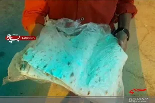 نان صلواتی بین خانواده های نیازمند حاشیه شهر زاهدان