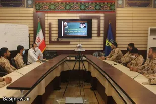 برگزاری نشست سیاسی بصیرتی ویژه سربازان به مناسبت هفته عقیدتی سیاسی