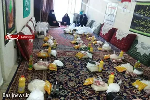 توزیع بسته&zwnj;های غذایی توسط گروه جهادی پایگاه ریحانه النبی اسدآباد