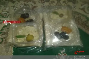 ۵۰ بسته افطاری ساده در محله کریم اهل بیت در سرخه توزیع شد