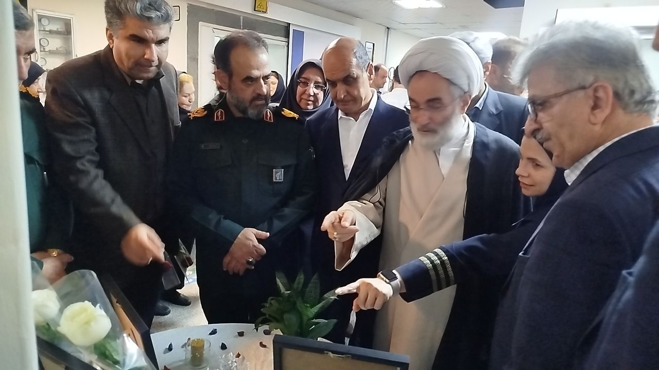 توجه به معیشت در جلوگیری از مهاجرت نیروهای متخصص به خارج از کشور و خروج بخش خصوصی مؤثر است توجه به معیشت در جلوگیری از مهاجرت نیروهای متخصص به خارج از کشور و خروج بخش خصوصی مؤثر است