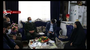 دیدار فرمانده سپاه حضرت عبدالعظیم(ع) با خانواده شهیدان دانش آموز