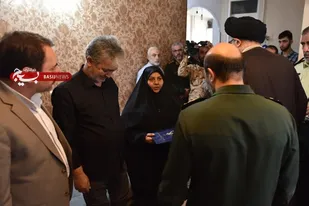 خود را بدهکار این ملت نجیب و شریف می دانم