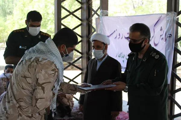تجلیل از سربازان نمونه چابهار