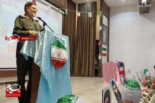 امام خمینی&lrm; &lrm;&rlm;(ره) پرچمدار قیام و مبارزه علیه استبداد/چهل و چهار سال افتخار و سربلندی انقلاب اسلامی