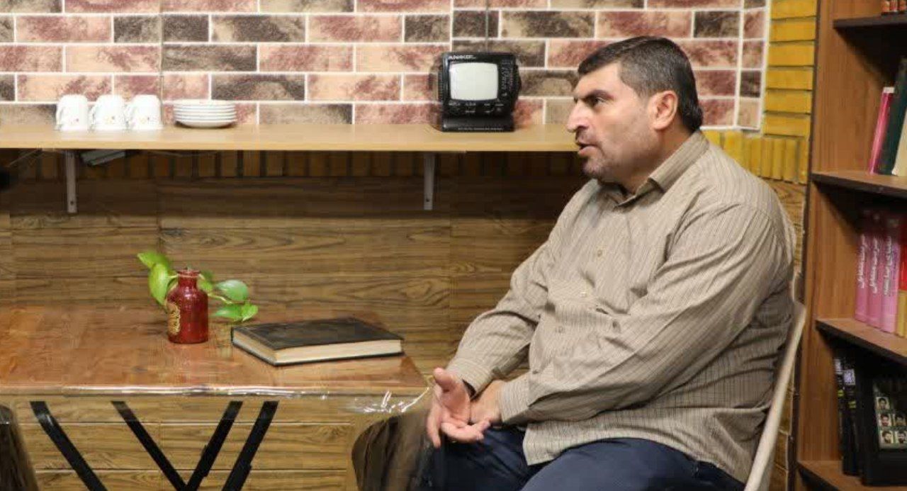 قرآن، مسیر آرامش و تعالی جامعه را هموار میکند قرآن، مسیر آرامش و تعالی جامعه را هموار میکند