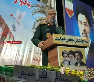 ایران قوی ستون اصلی امنیت ملی/سربازان ولایت آماده دفاع از میهن هستند