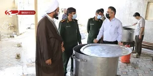 طبخ وتوزیع ۱۰هزار پرس غذای گرم در بین نیازمندان شهرستان بندر خمیر