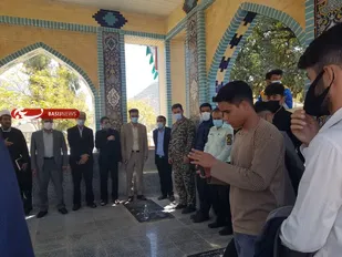 نتیجه ی کار خالصانه پیروزی و سربلندی است