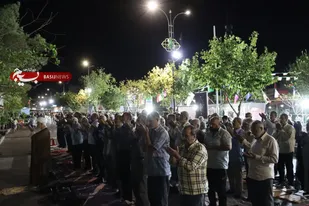 🇮🇷 صد و نود و پنجمین شب از اجتماعات مردمی &laquo;شب&zwnj;های اقتدار&raquo; با حضور مردم شهرستان سمنان در معراج&zwnj;الشهدای میدان سعدی برگزار شد