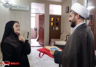 کمترین ادای دین به خانواده&zwnj;های شهدا دیدار با آنان است