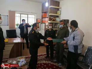 تقدیر فرمانده کلانتری مرکزی شاهرود از فرمانده پایگاه بسیج مسلم بن عقیل+ تصاویر