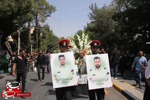 آئین بدرقه و تشییع پیکر دو شهید مدافع امنیت فراجای اصفهان با حضور گسترده مردم شهید پرور و مسئولان