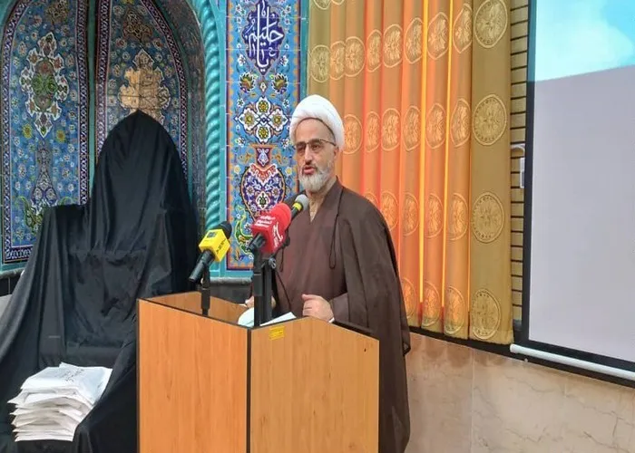 طلاب و روحانیون در سنگر مبارزه با کرونا خوش درخشیدند
