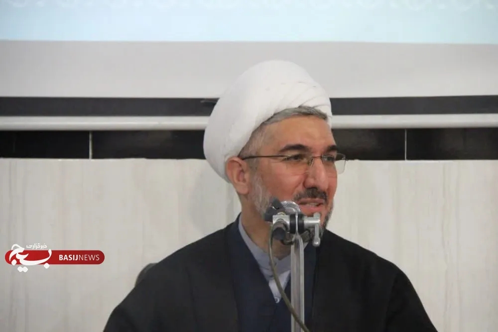 پیام مسئول دفتر نمایندگی ولیفقیه در سپاه انصارالحسین(ع) همدان به مناسبت هفته دفاع مقدس پیام مسئول دفتر نمایندگی ولیفقیه در سپاه انصارالحسین(ع) همدان به مناسبت هفته دفاع مقدس