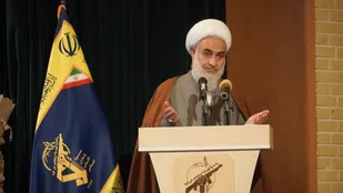 نماز رهایی از طاغوت و بندگی خالصانه به درگاه خدای متعال است