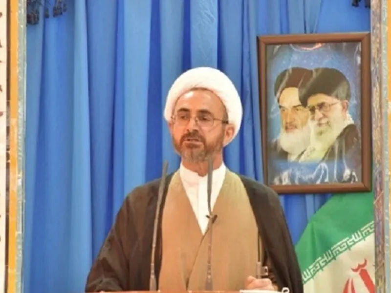 جایگاه مسئولان برای خدمتگزاری به مردم است/ با پیروی از ولایت بر مشکلات پیروز می شویم