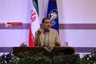 دست دزدان خارجی و داخلی باید قطع شود
