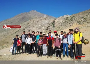 دانش&zwnj;آموزان انجمن اسلامی استان همدان به میدان میشان صعود کردند