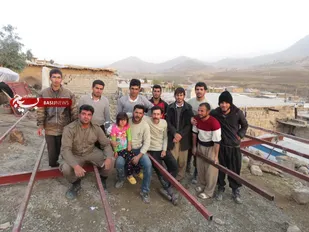 حضور جهادگران بسیجی شاهرود در روستای الیاس احمد سرپل ذهاب