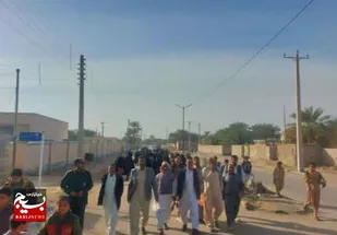 برگزاری همایش پیاده&zwnj;روی خانوادگی به مناسبت دهه مبارک فجر در بزمان