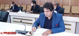 خبرنگاران محجوبانه نیست&zwnj;هایشان را سکوت می&zwnj;کنند