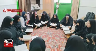 جز خوانی قرآن کریم توسط نوجوانان صالحین&nbsp;
