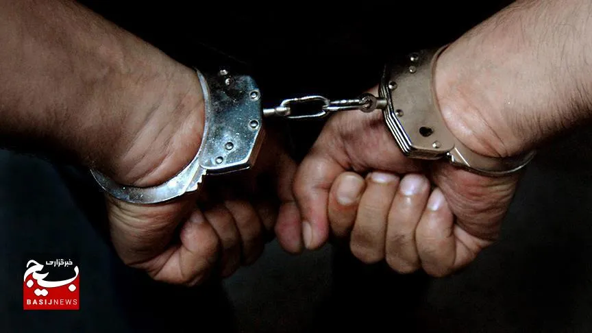 زوج فروشنده مواد به دام پلیس افتادند