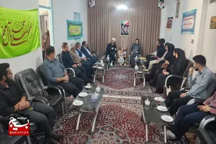 دیدار خبرنگاران فعال شهرستان نهاوند با امام جمعه و تجدید میثاق با آرمان&zwnj;های شهدا